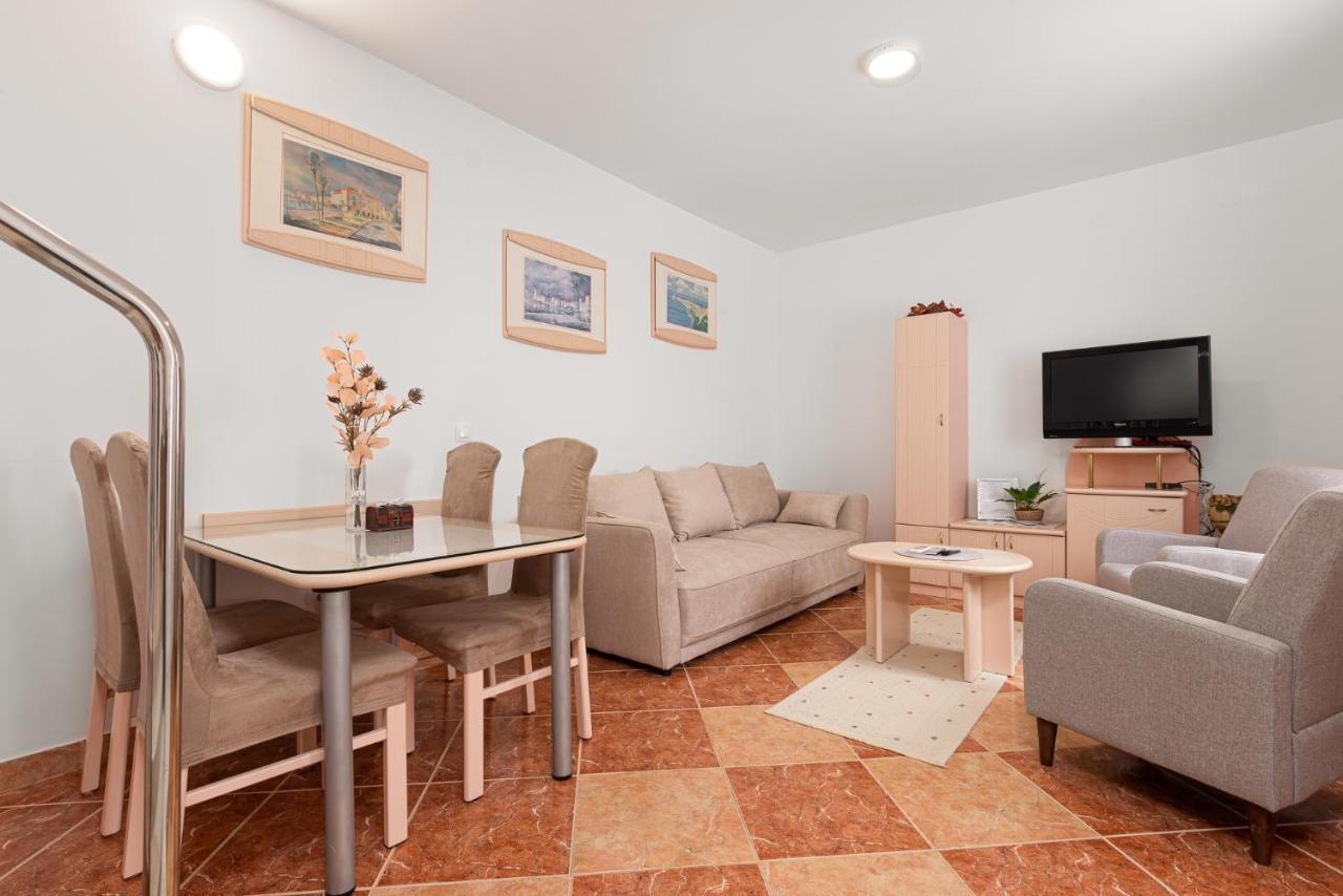 Ferienwohnung Gloria Poreč Exterior foto