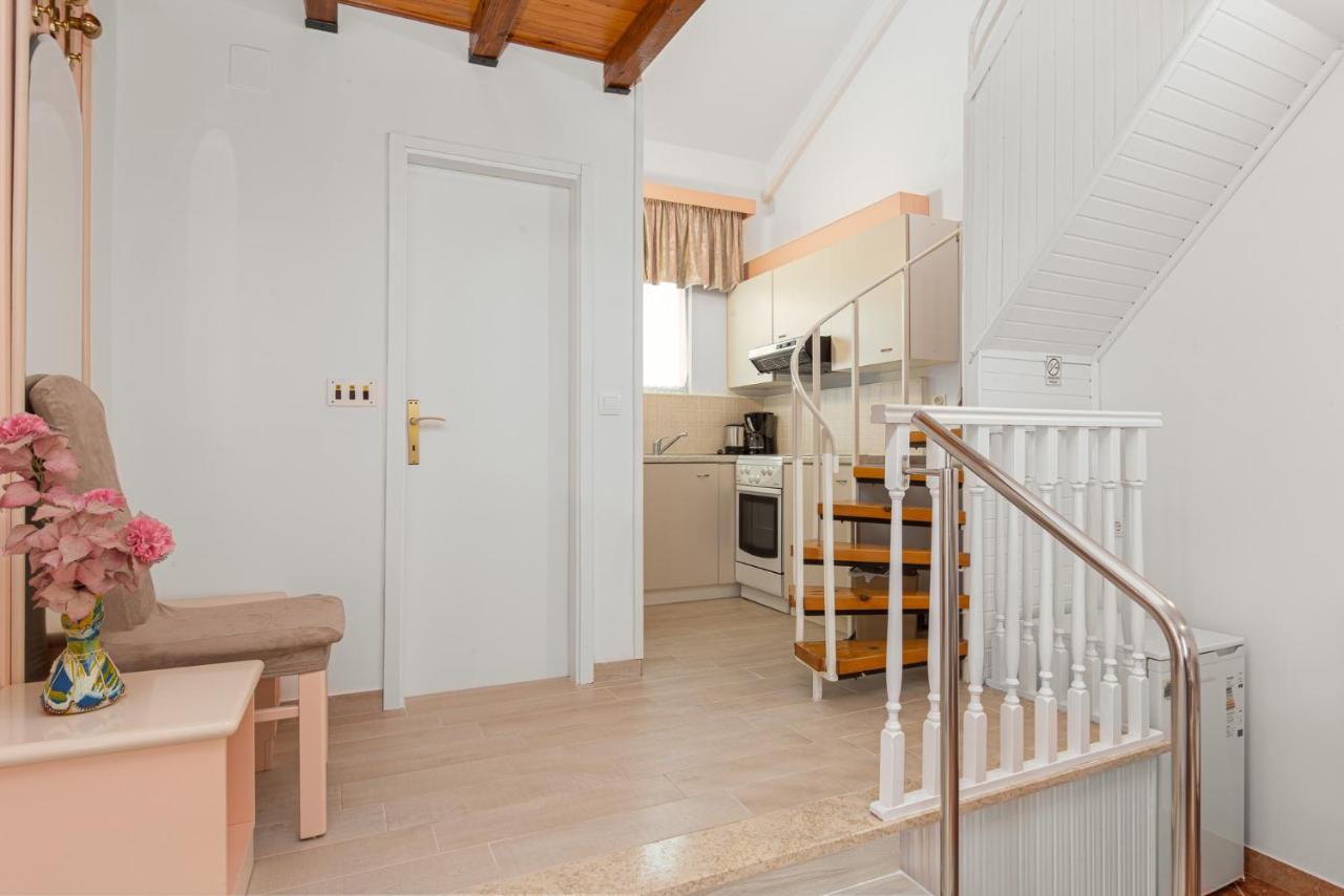 Ferienwohnung Gloria Poreč Exterior foto