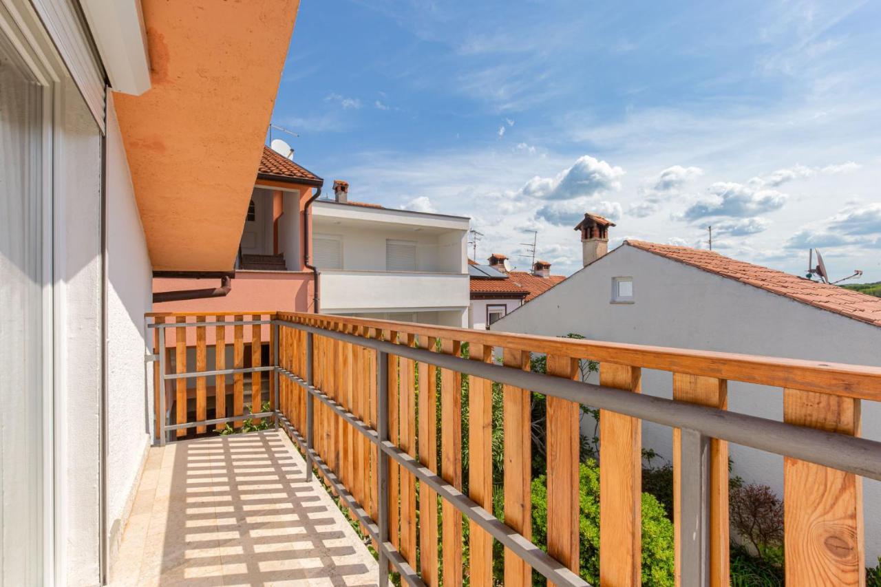 Ferienwohnung Gloria Poreč Exterior foto
