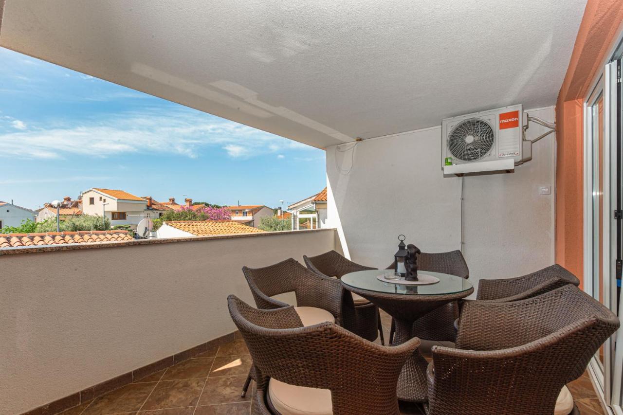 Ferienwohnung Gloria Poreč Exterior foto