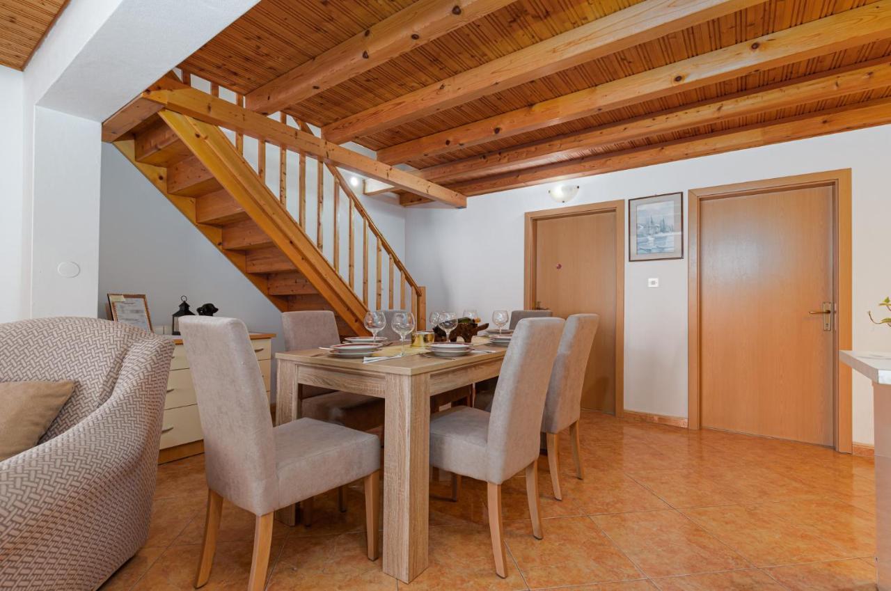 Ferienwohnung Gloria Poreč Exterior foto